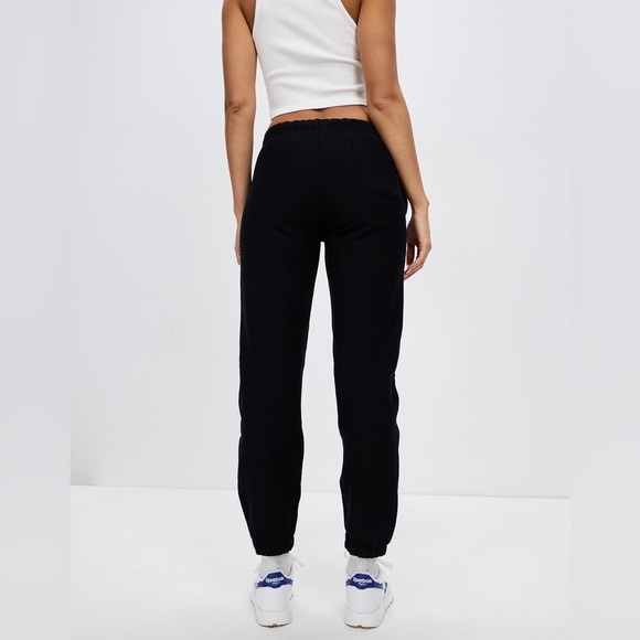 NWT Women’s Size Small Champion Drawstring Fleece Joggers With Logo Print Black - Picture 4 of 14